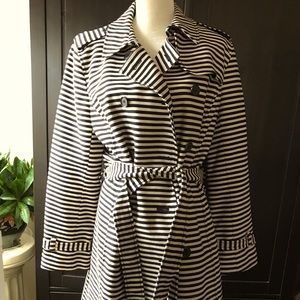 LOFT XL Black and Cream Trench coat